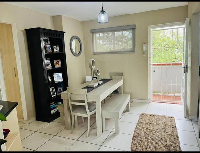 2 BEDROOM APARTMENT FOR SALE IN UMGENI PARK